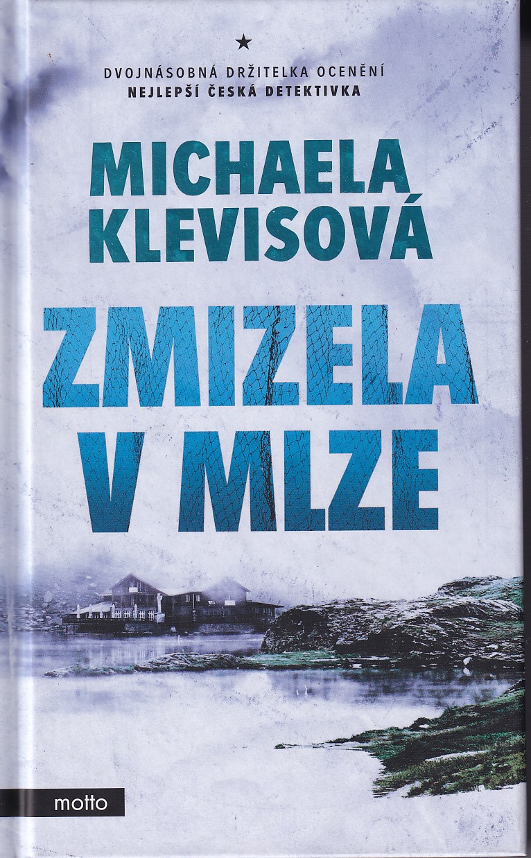 Zmizela v mlze