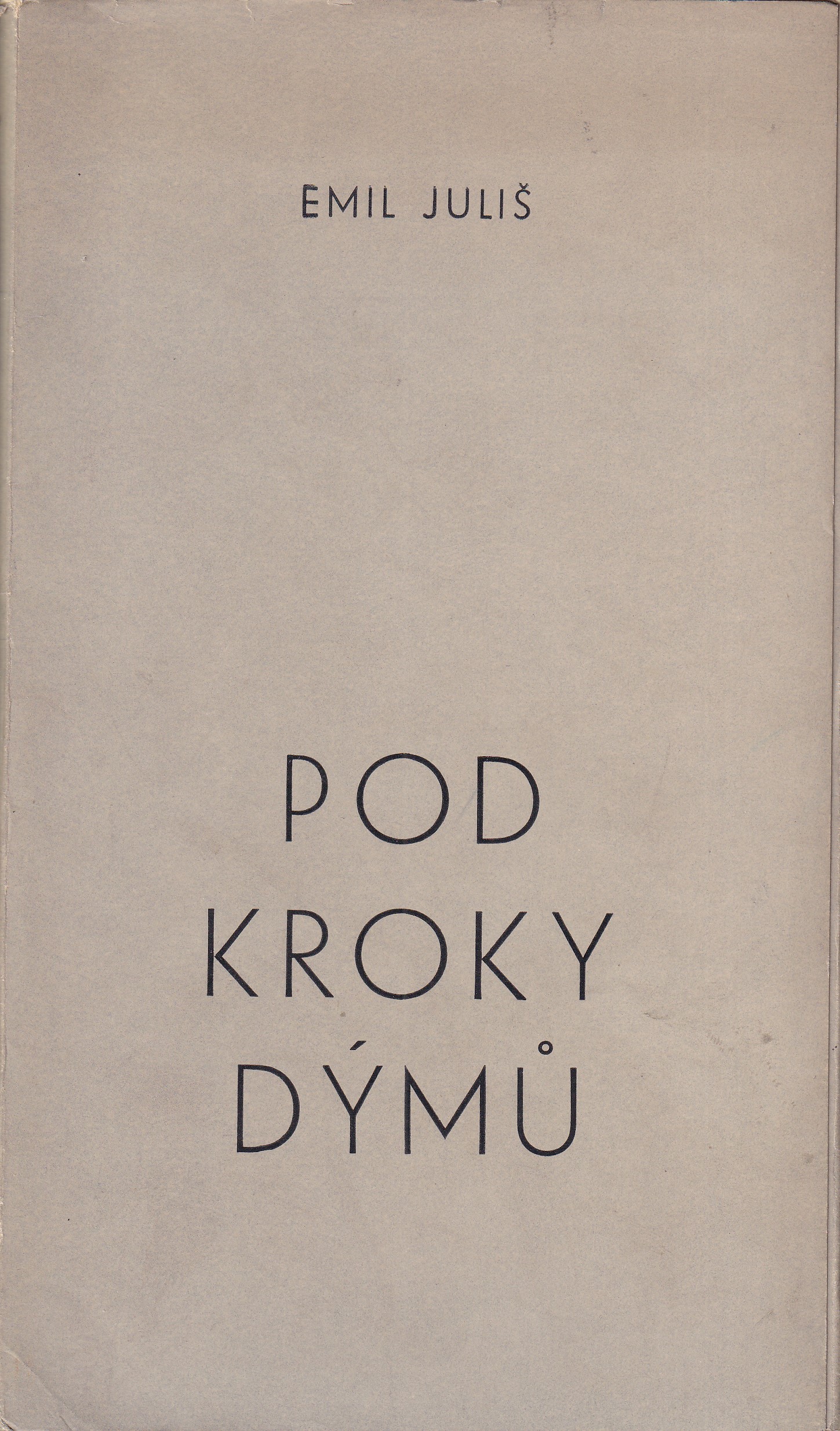 Pod kroky dýmů